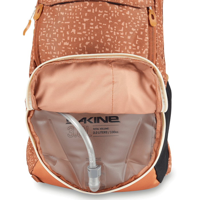 Dakine Women's Syncline 12L Pack Deep Lake